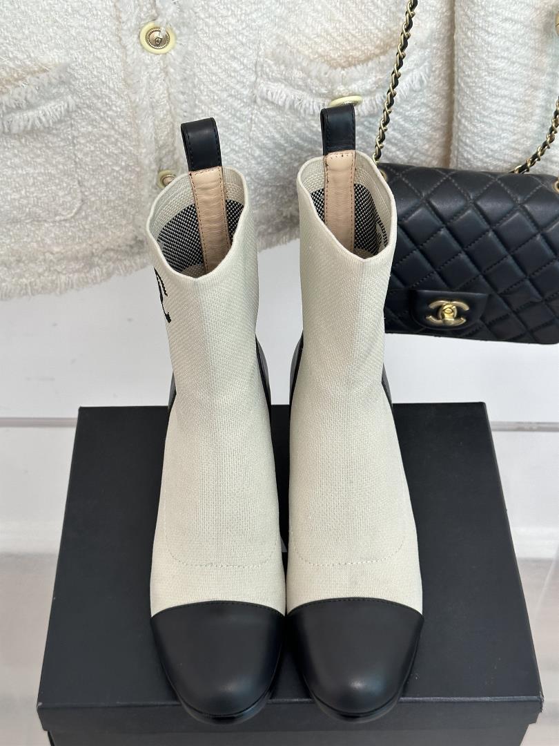 factory price chane 23s autumn and winter new product double c thick heel socks boots this