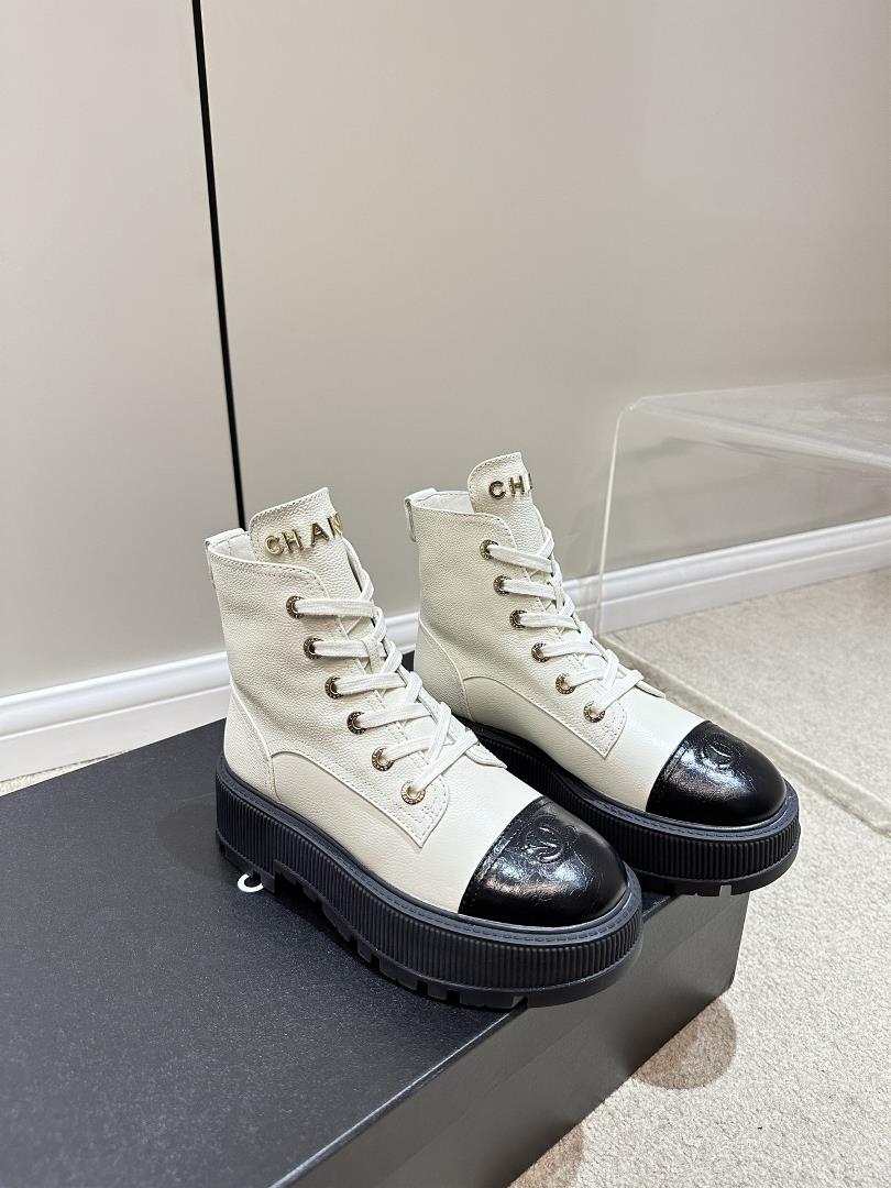 chanel lychee patterned motorcycle boots new motorcycle boots are made of imported lychee