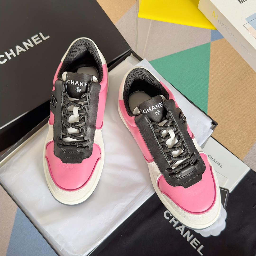 Top level version full leather Chanel Chanel 23Cs Latest Popular Panda Black and White Sneakers Cas