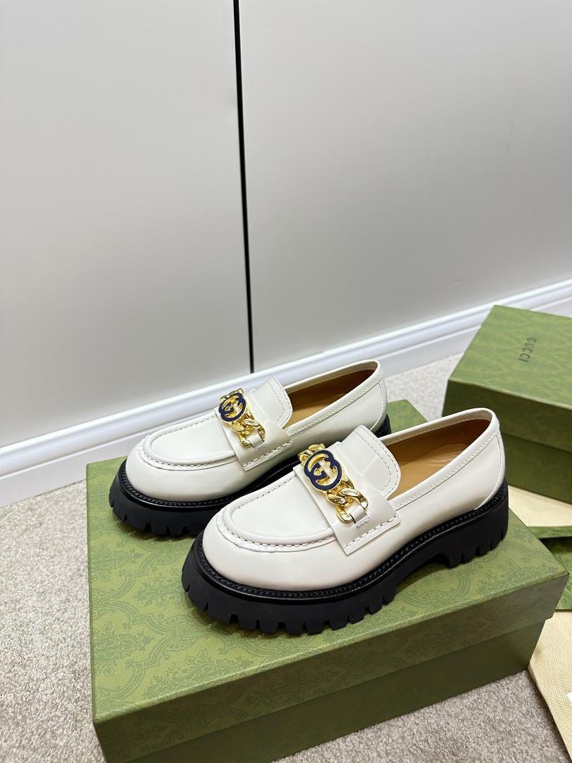 Gucci New Slipon shoeThe highend version recommends the most beautiful single shoe that instan