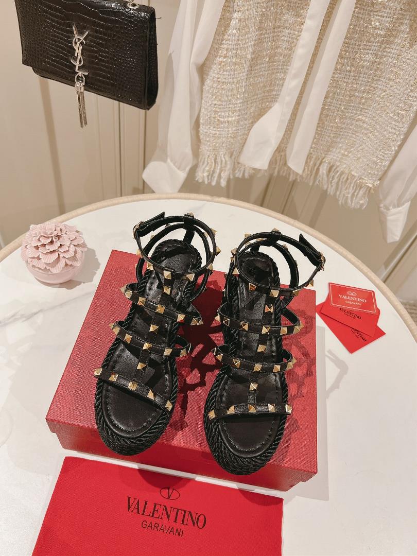 The highest version in the market exclusive new model 2023 the latest Valentino womens sandals Va