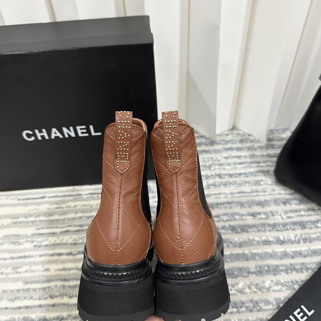 chanel fw23 new arrival 2023 AutumnWinter Lingge Chelsea Short Boot New ProductCalf leath