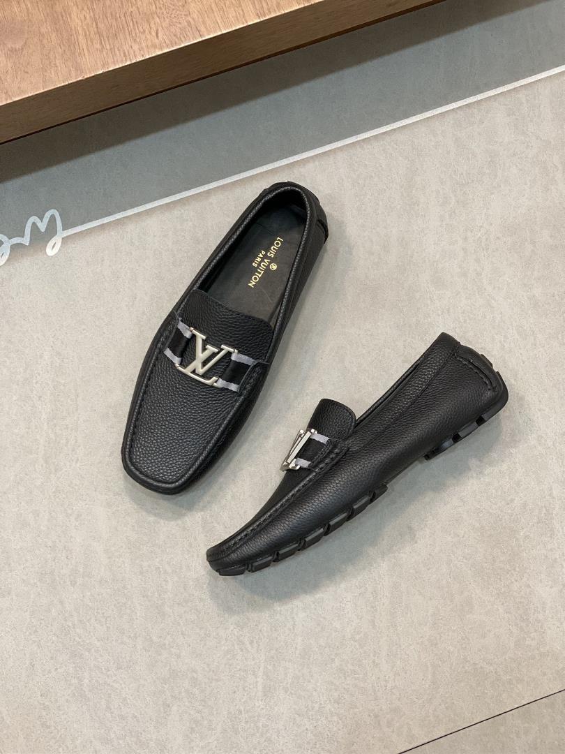 Louis Vuitton LUXEMBOURG SAMOTHRACE series of bean shoes made a remarkable debut on the s