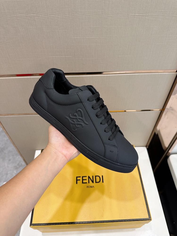 Fendi Mens Sports Shoe Top EditionIn the corner there are no restrictions on expression