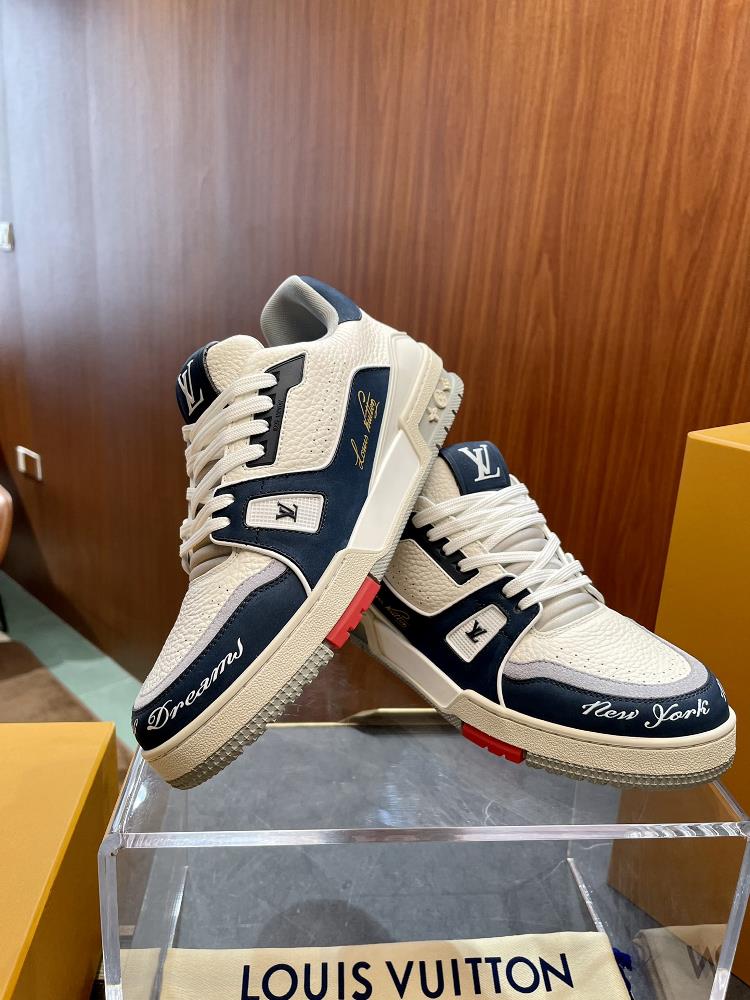 Lv Trainers new color scheme sports shoes Size 3846  Womens size 3540 is ready for reservationDesigners are really skilledThe three new matte colors