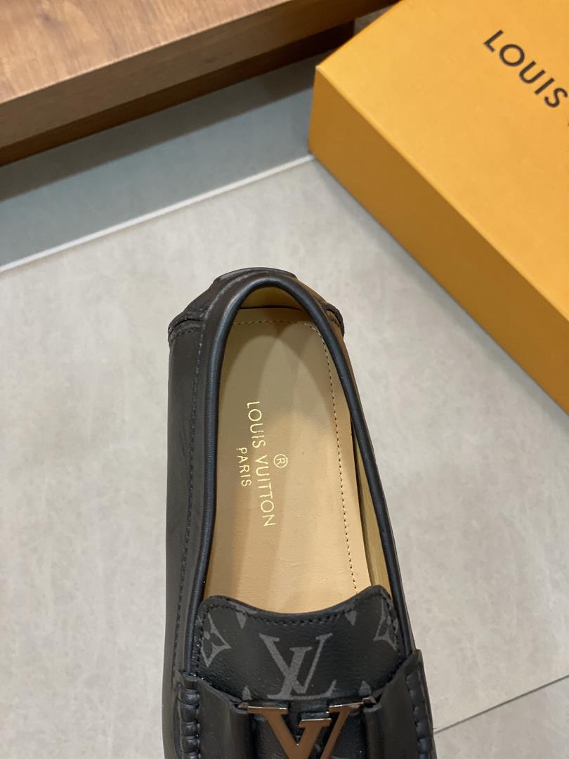 Louis Vuitton LUXEMBOURG SAMOTHRACE series of bean shoes made a remarkable debut on the s