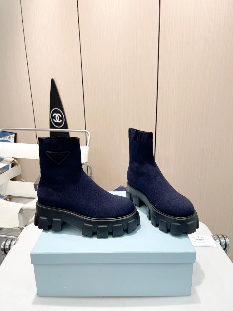 PRADA 2023 Latest Thick Sole Sock Boots Invincible serrated thick soled shoes every step of which is on a fashionable point and the upper foot is tr