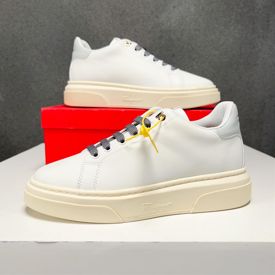 salvatore Ferragamo SpA 2023 mens new casual sneakers are fashionable sporty charmin