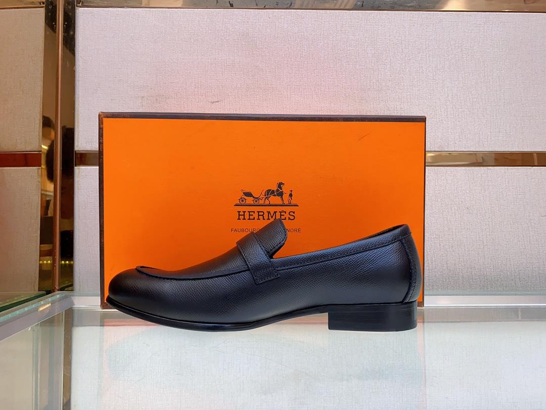 The latest Slipon shoe of Hemes Family Love Horse leather outsoleThe elegant gentleman st