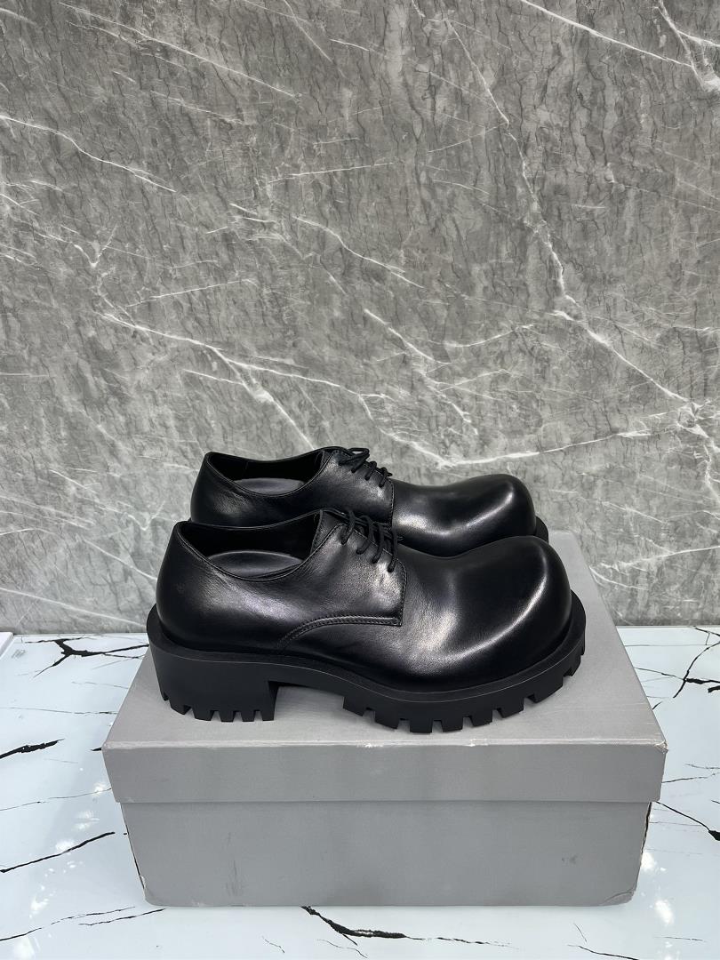 2023BALENCIAGA Balenciagas new HUMMER Derby shoe slightly asymmetric round head lace up