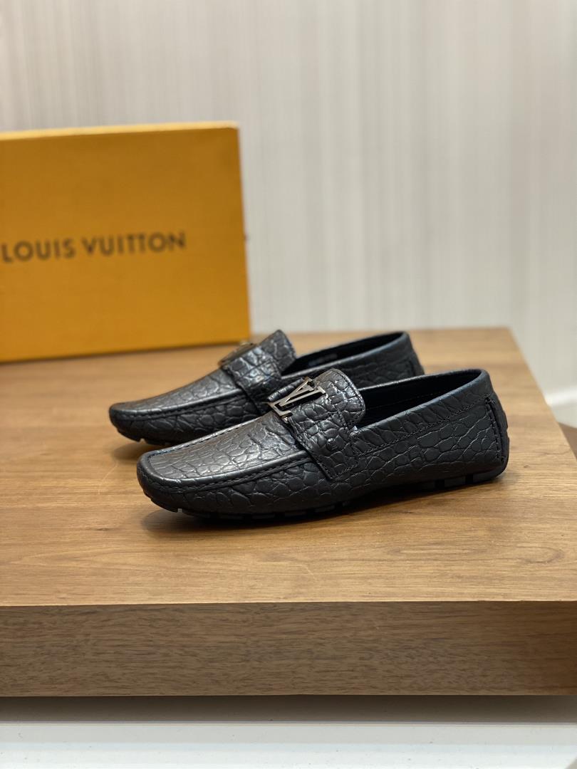 Louis Vuitton LUXEMBOURG SAMOTHRACE series of bean shoes made a remarkable debut on the s