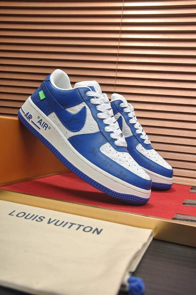 LOUIS VUITTONs new original LV the toplevel version of Louis Vuittons classic trendy shoes are made of imported original calf leather breathable m