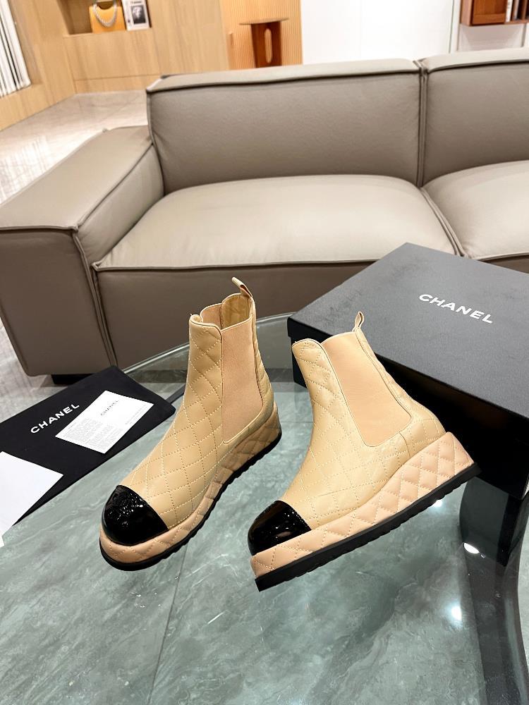 CHANEL Chanels Xiaoxiang 3 AutumnWinter series short boots are hot and new This season