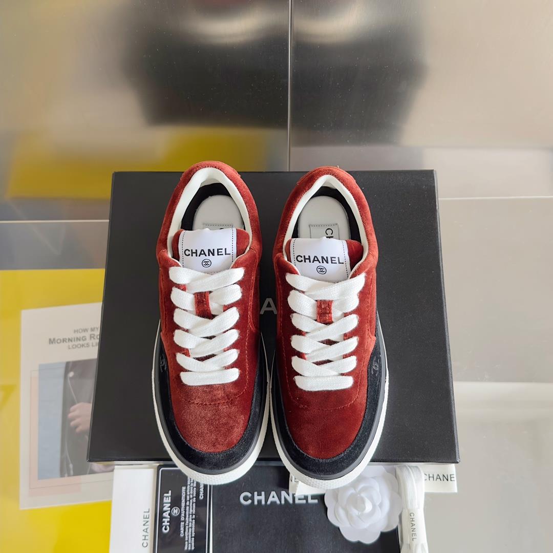 Top level version Low Chanel Chanel 23B Panda Color Sneaker Xiaoxiang Casual Sports Shoes