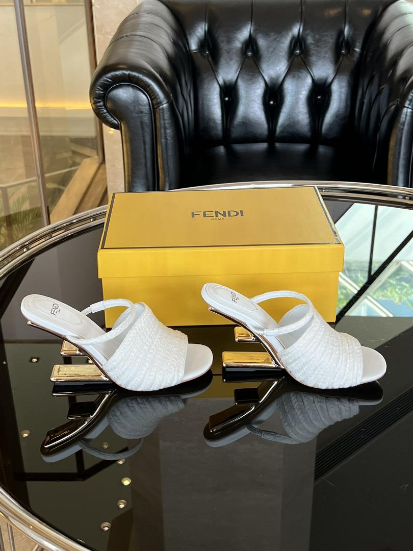 FENDI First Sandals Premium OriginalExclusive source this design with a strong sense of c