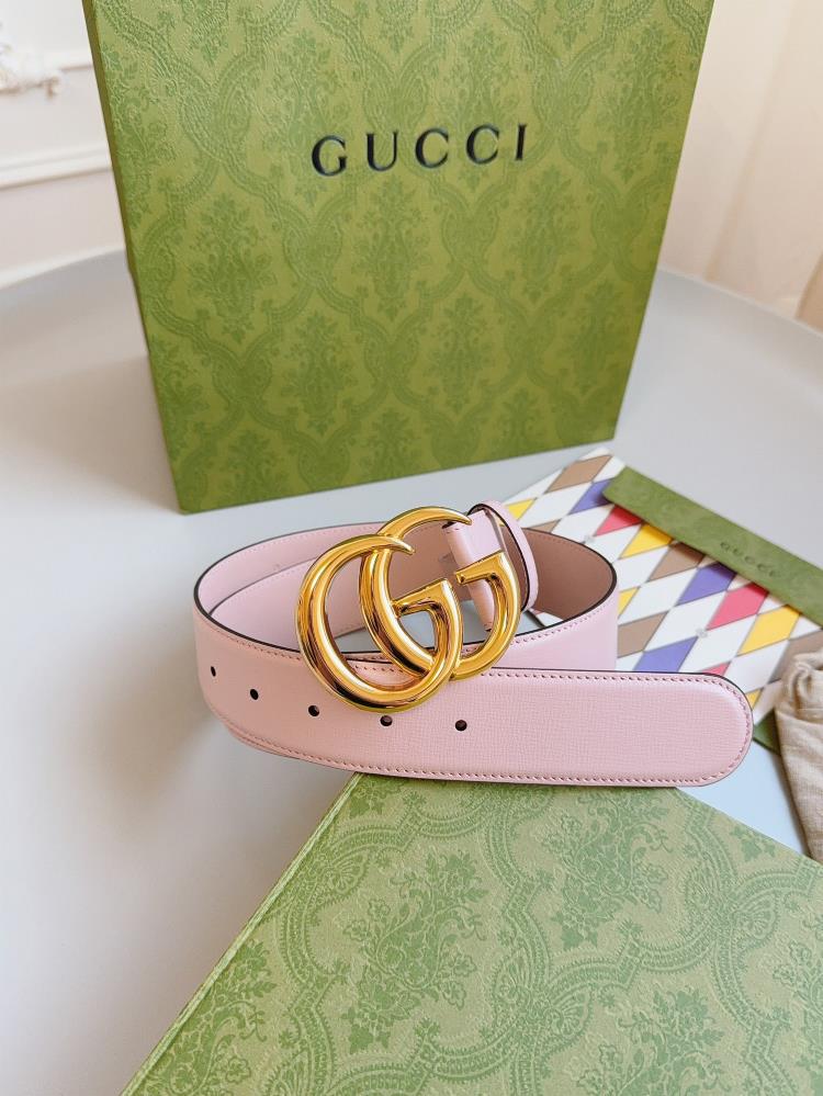 Every season the iconic elements in the brands collection design are brought back to life injecting new meaning into the classics The Guccio Gucci