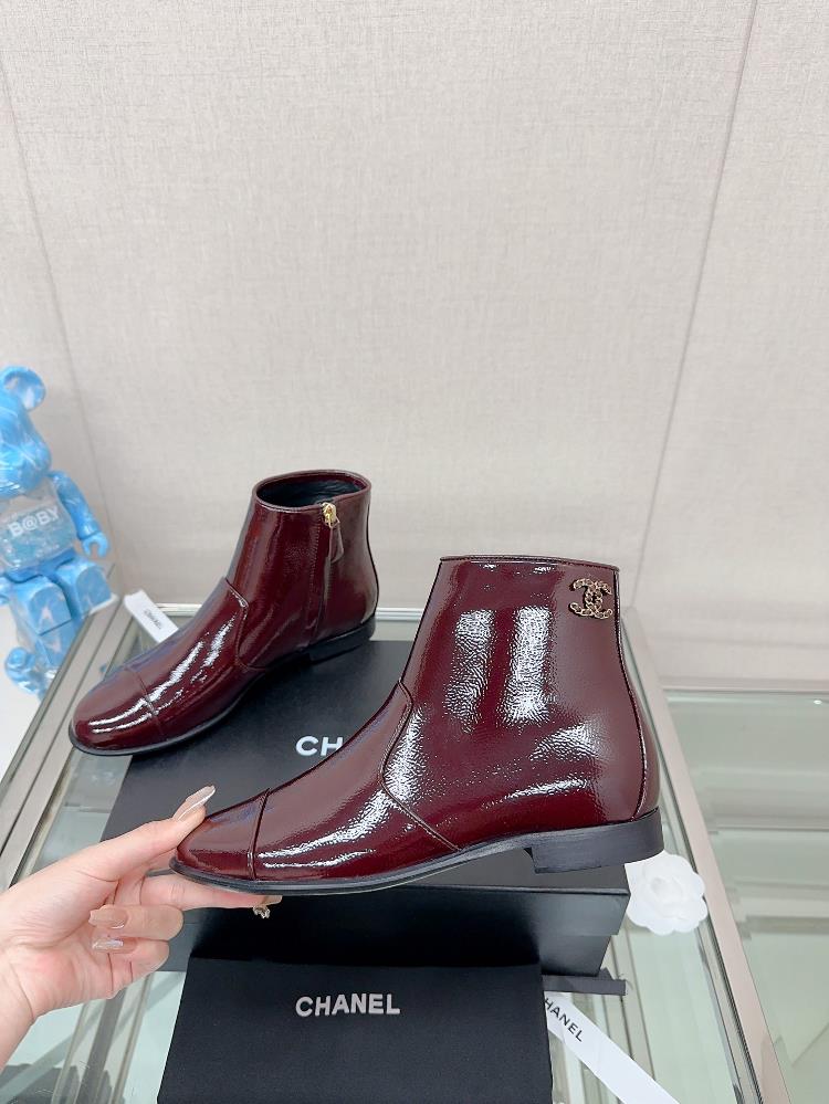 23 Ss AutumnWinter New Change Little Fragrance Double C Flat Bottom Short Boots The popul