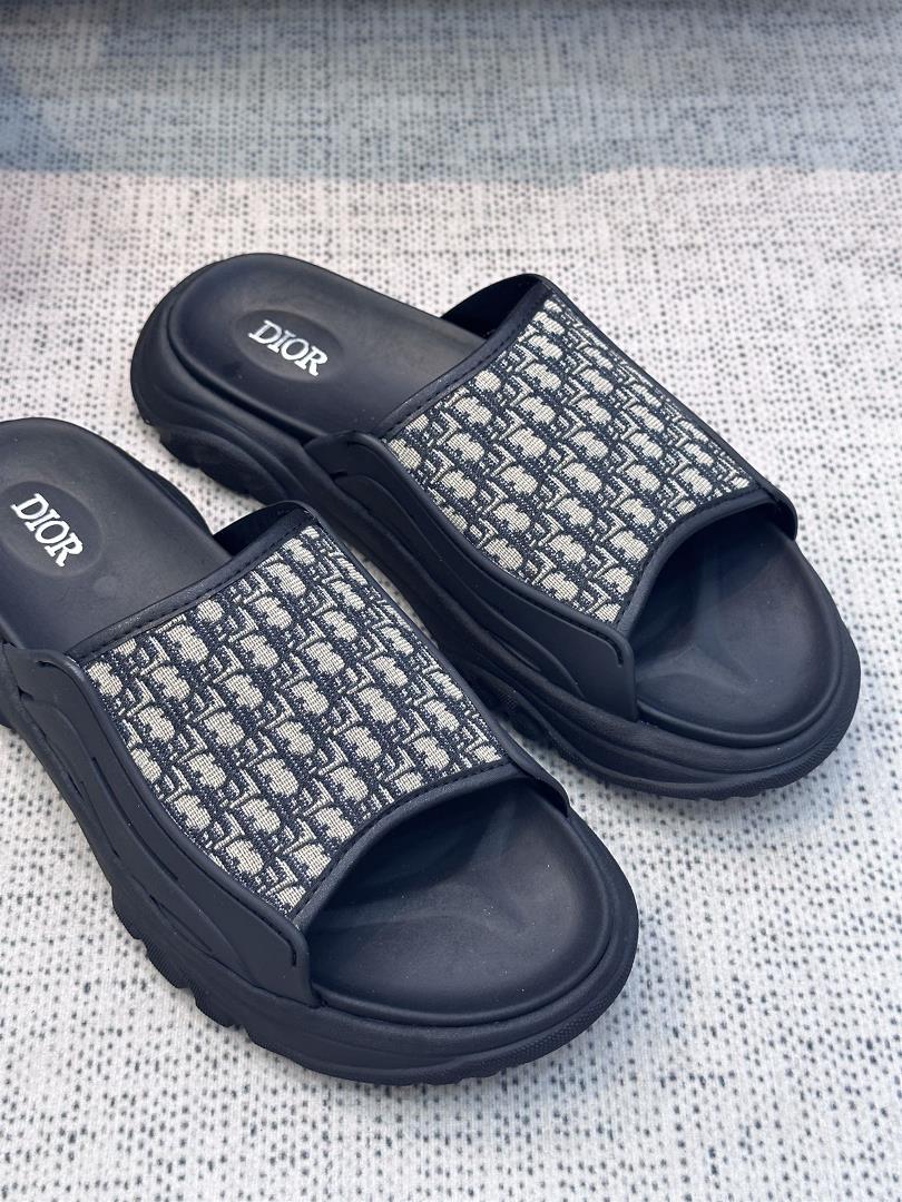 Dio HTown sandals a highend casual slipper for couples pay tribute to the classic logo