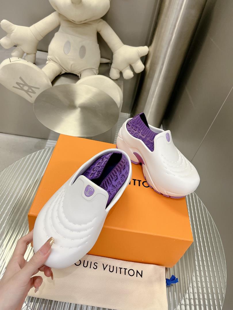 The shoe that debuted in the 2023 fashion show is named Louis Vuitton Shark Clog The shell mat