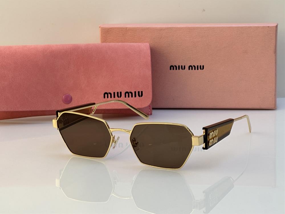 Miu MiS MU 53W Size 58 18 140 TagName Miu Miu  TagId 6499579  professional luxur