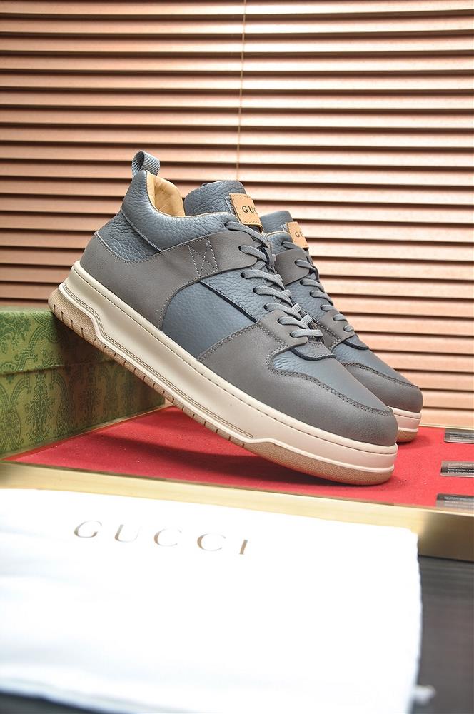 Gucci all wool lining with top quality leather and fur integrated warm snow boots luxury brand mens shoes synchronized with Fendis official website