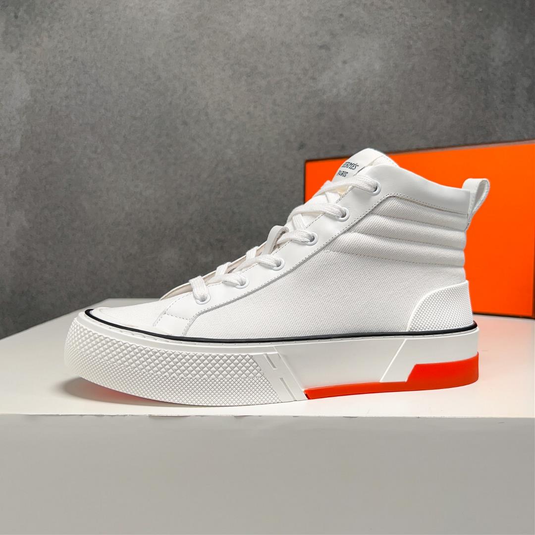 The 330 Herm new mens casual sports shoes are made of imported materials and calf leather